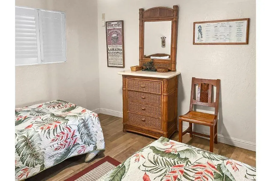 Menehune Shores #209 Condo 키헤이 아파트
